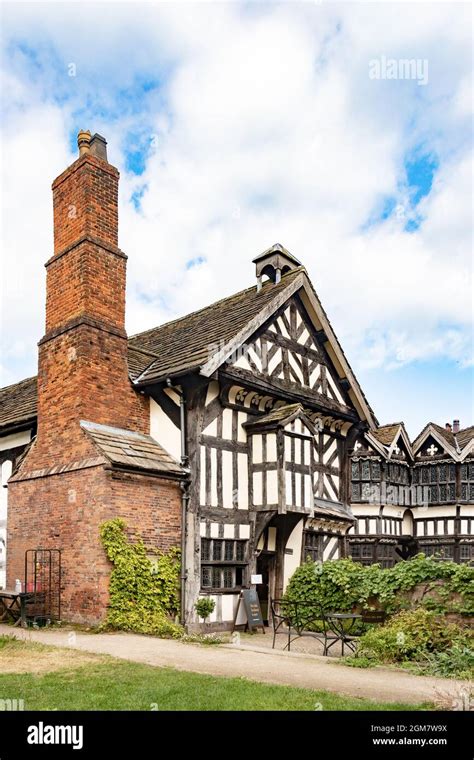 national trust tudor properties